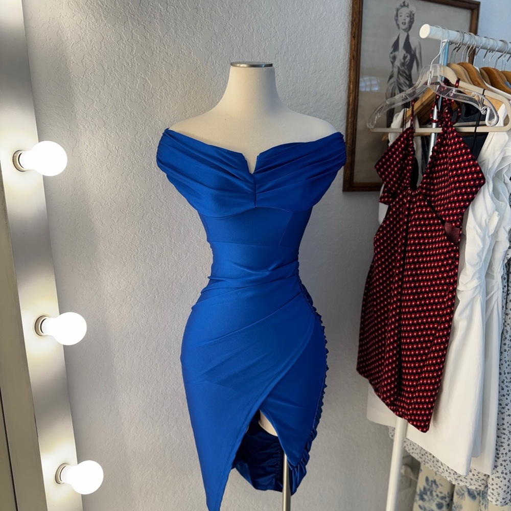 Elegant Blue Off-Shoulder Dress